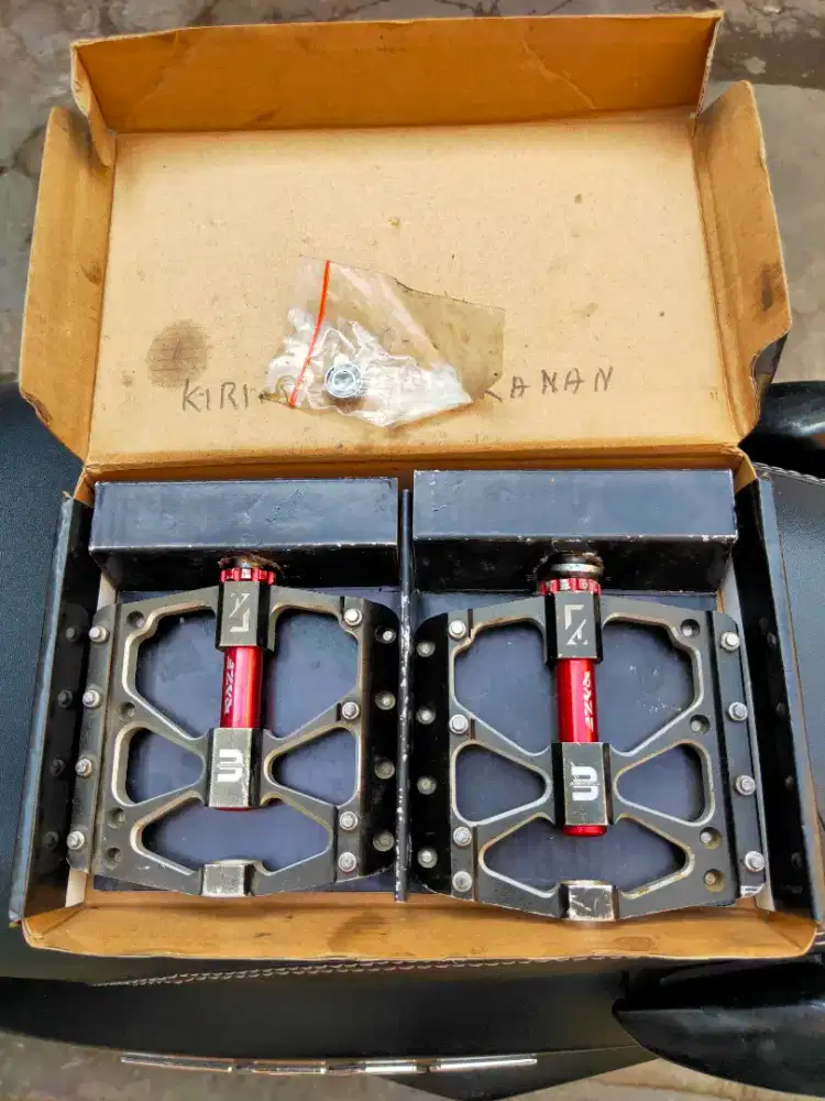 Pedal Sepeda Raze 25 Bearing 3 Alloy