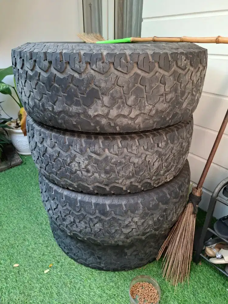 Ban maxxis AT 285 75 r 16 murah