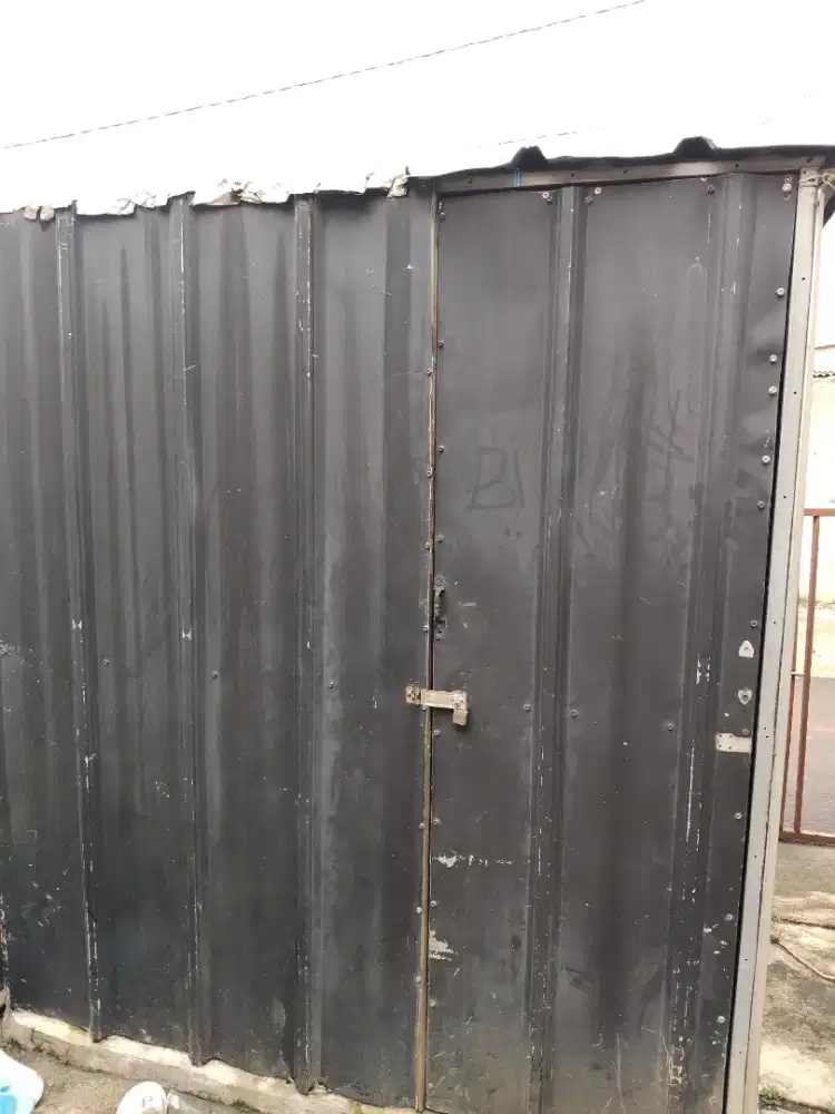 container booth jualan