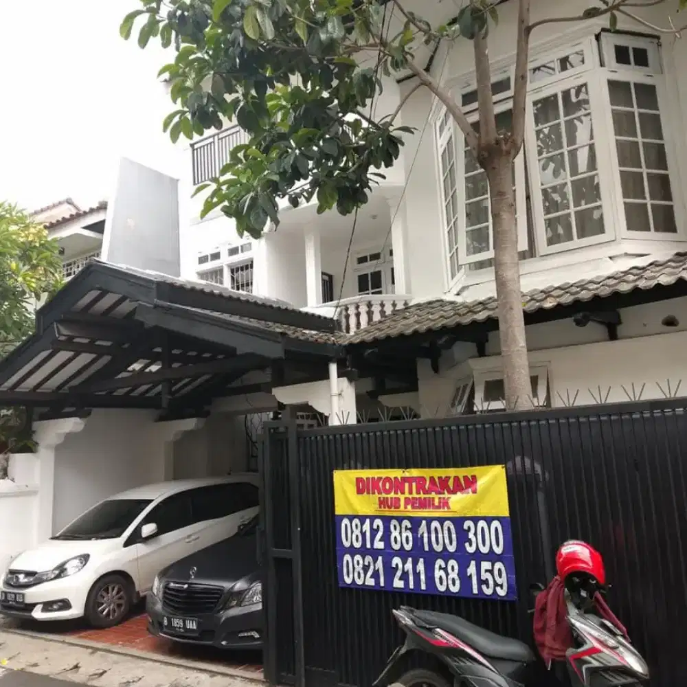 Tebet Utara Kantor/Rumah. Jalan 2 mobil, Rmh 2,5lt (Kamar Banyak)