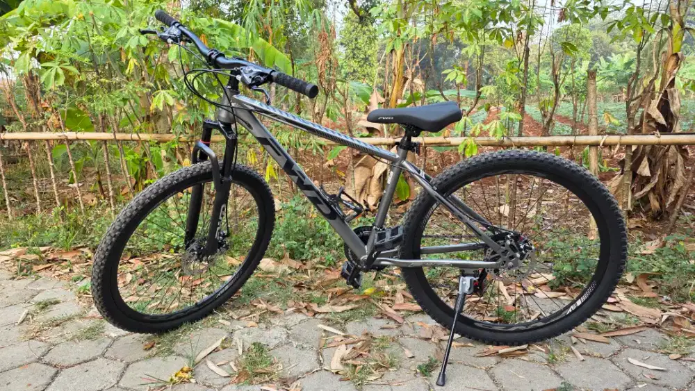 Sepeda MTB Forward siap pakai
