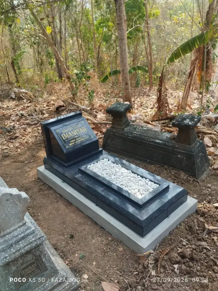 KIJING MAKAM KERAMIK