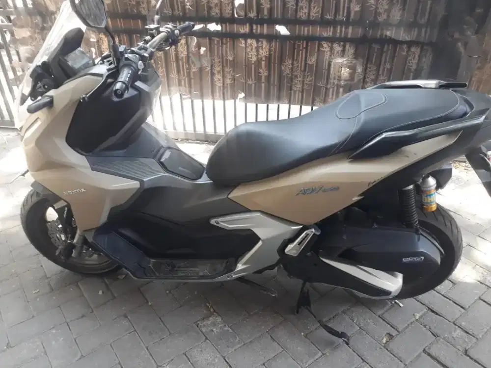 HONDA ADV. TAHUN 2024. MODAL ABS.