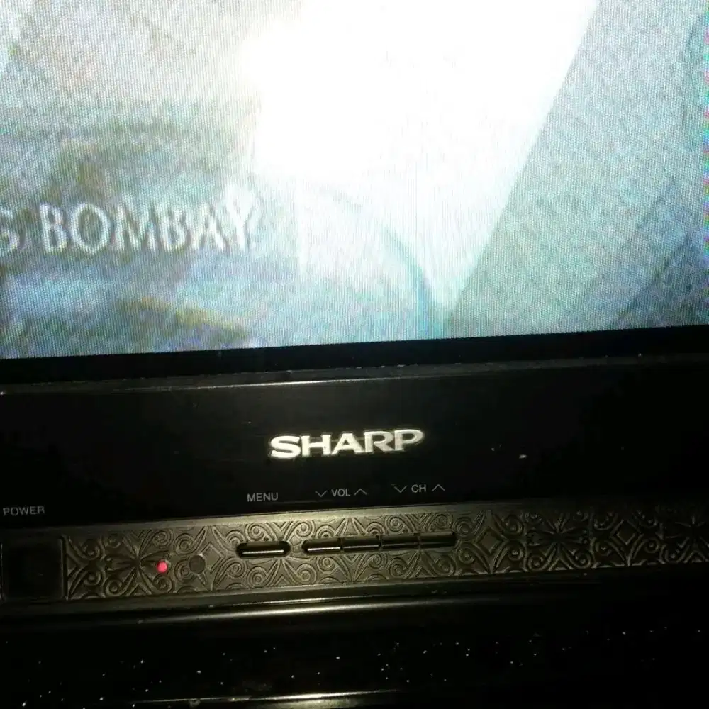 Sharp batiq 21 inchi type 21JS250TB Tv