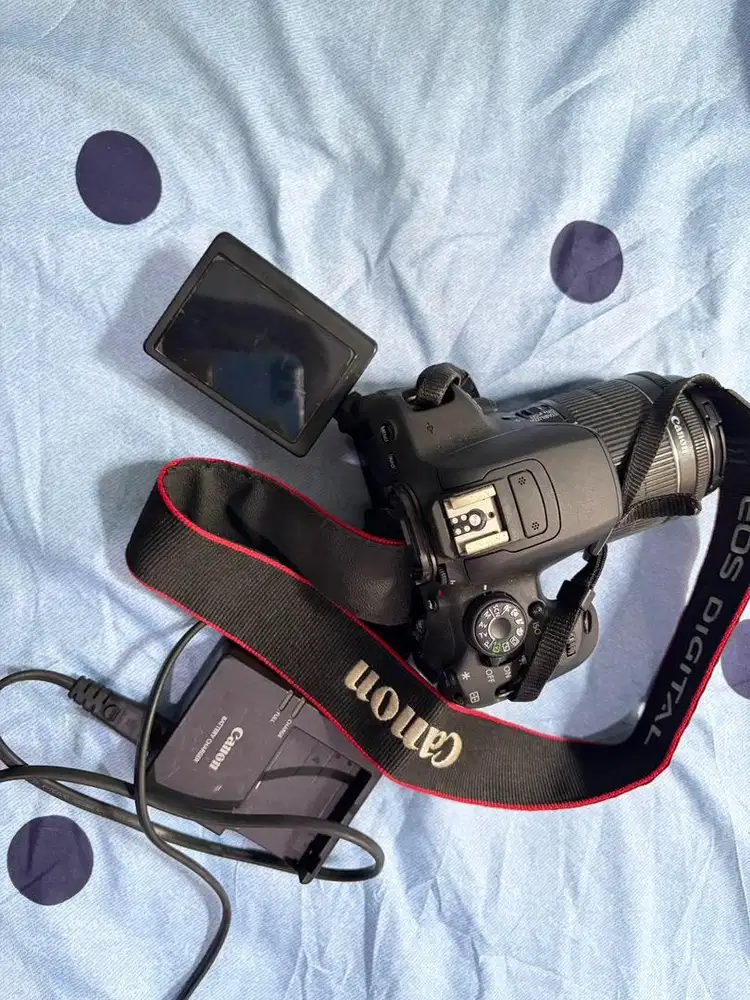 CANON 700D kamera dslr