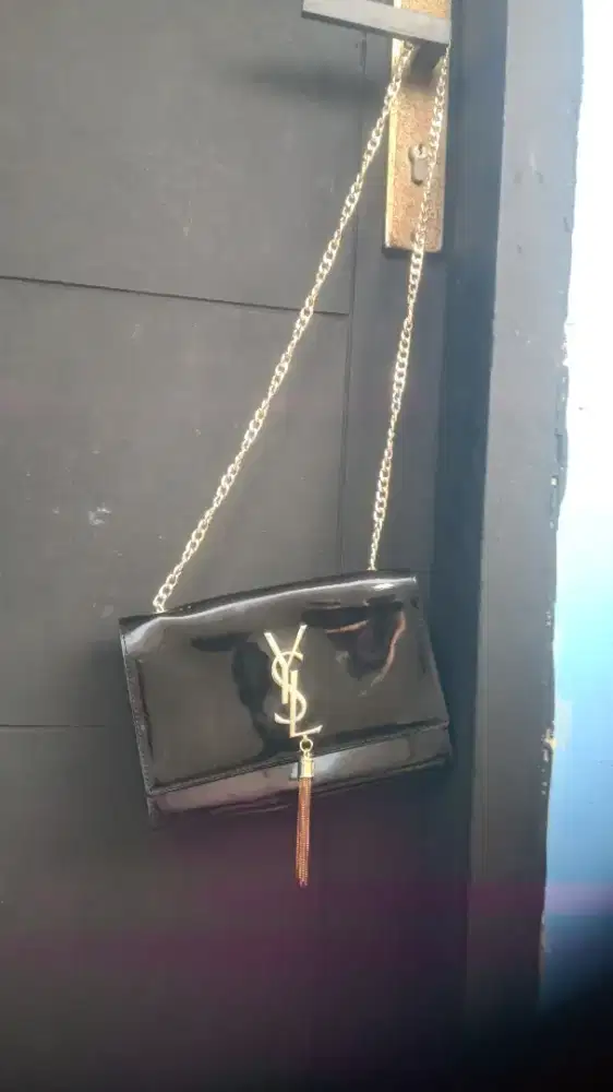 Di jual Tas YSL
