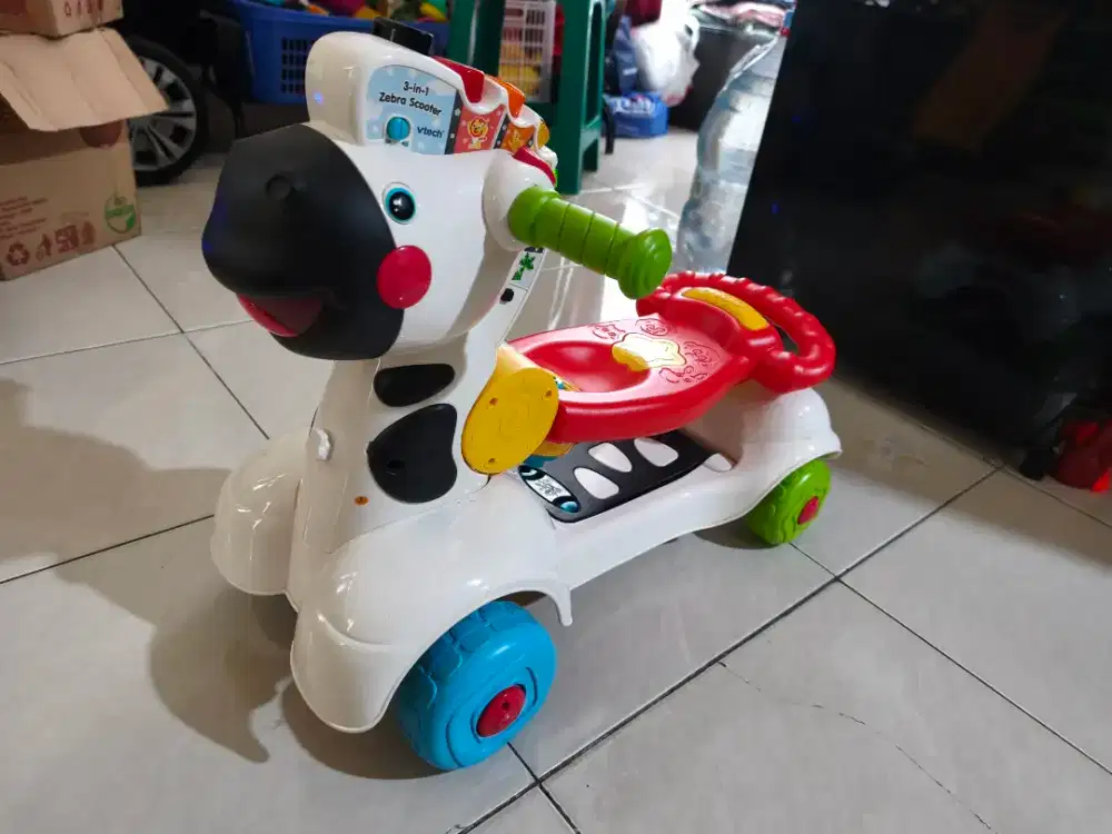 Sepeda balita VTECH 3-IN-1 ZEBRA SCOOTER kondisi masih bagus