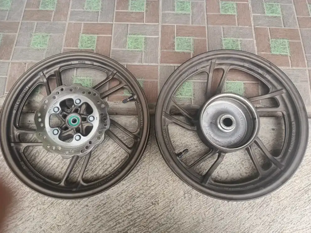 1 set Velg ori copotan dari Honda Vario 125 gen 3 2026