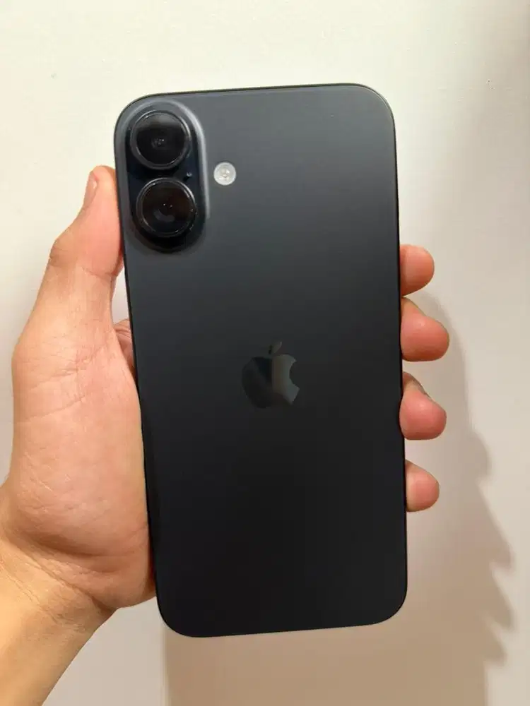 Iphone 16 plus 256 baru sebulan