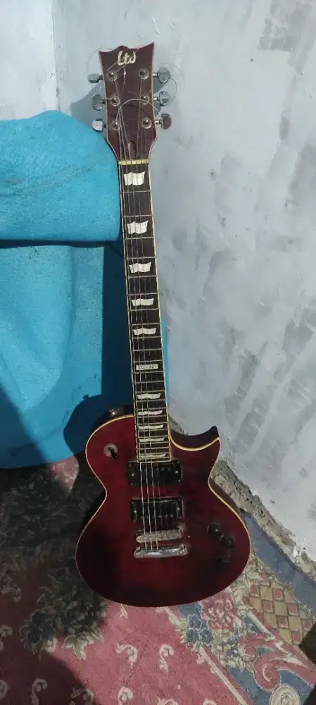 Jual gitar listrik LTD bekas
