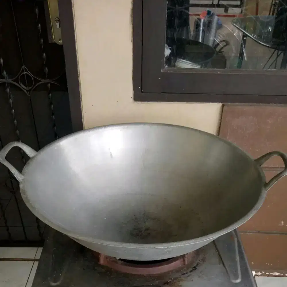 Wajan PENGGORENGAN UKURAN besar diameter 62cm dalam 22cm