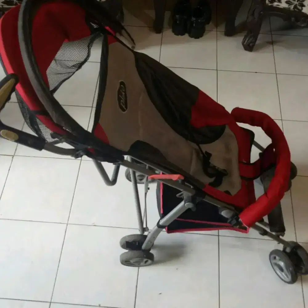 Stroller bayi merk ternama pliko second bermanfaat