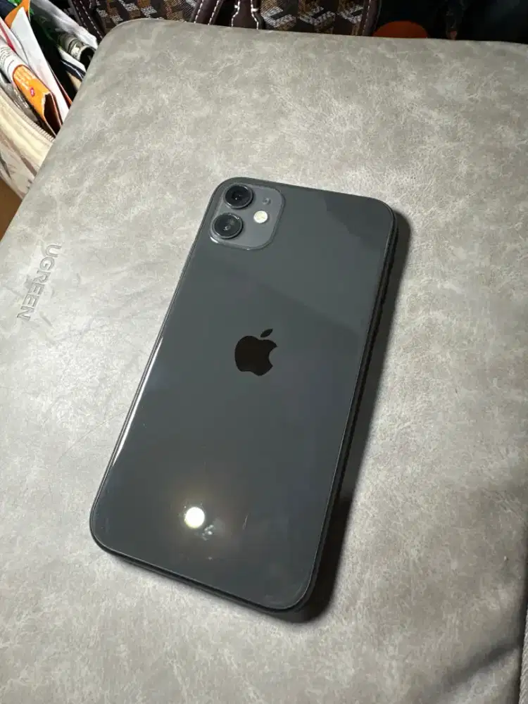 Ip 11 256 like new