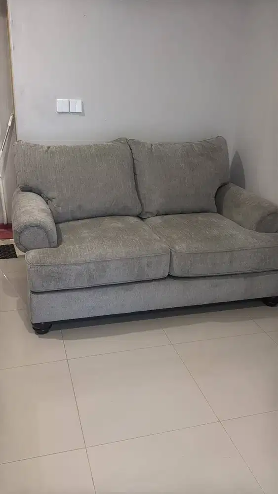 Ashley Akinlane Sofa Fabric 2 Seater - Abu-Abu