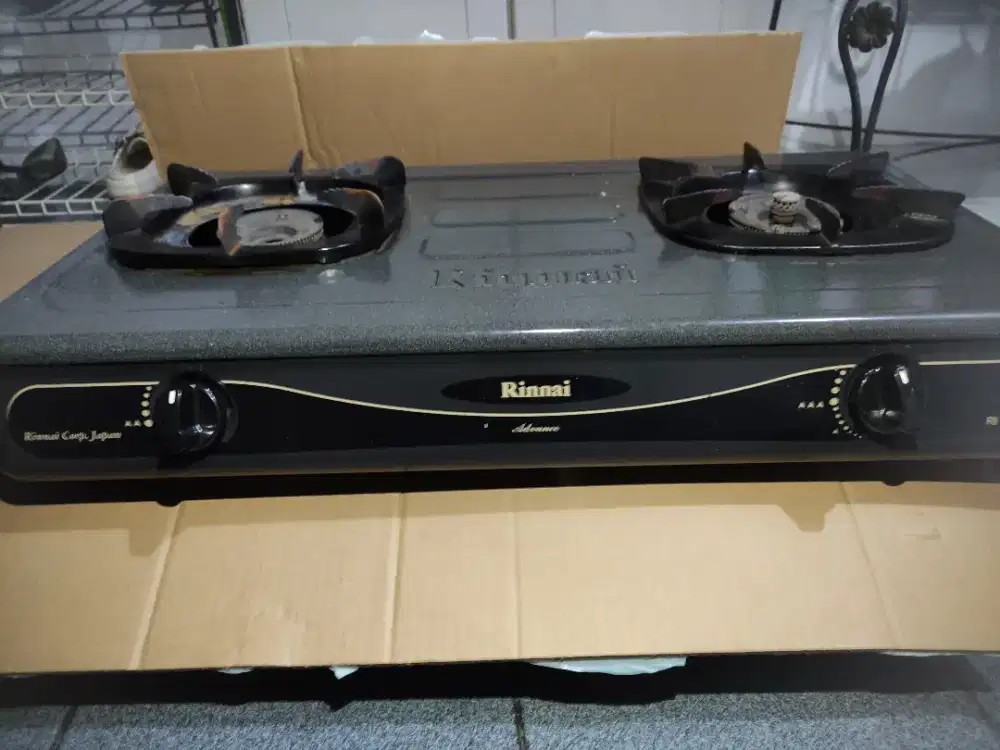 DIJUAL CEPAT KOMPOR GAS RINNAI + REGULATOR QUANTUM