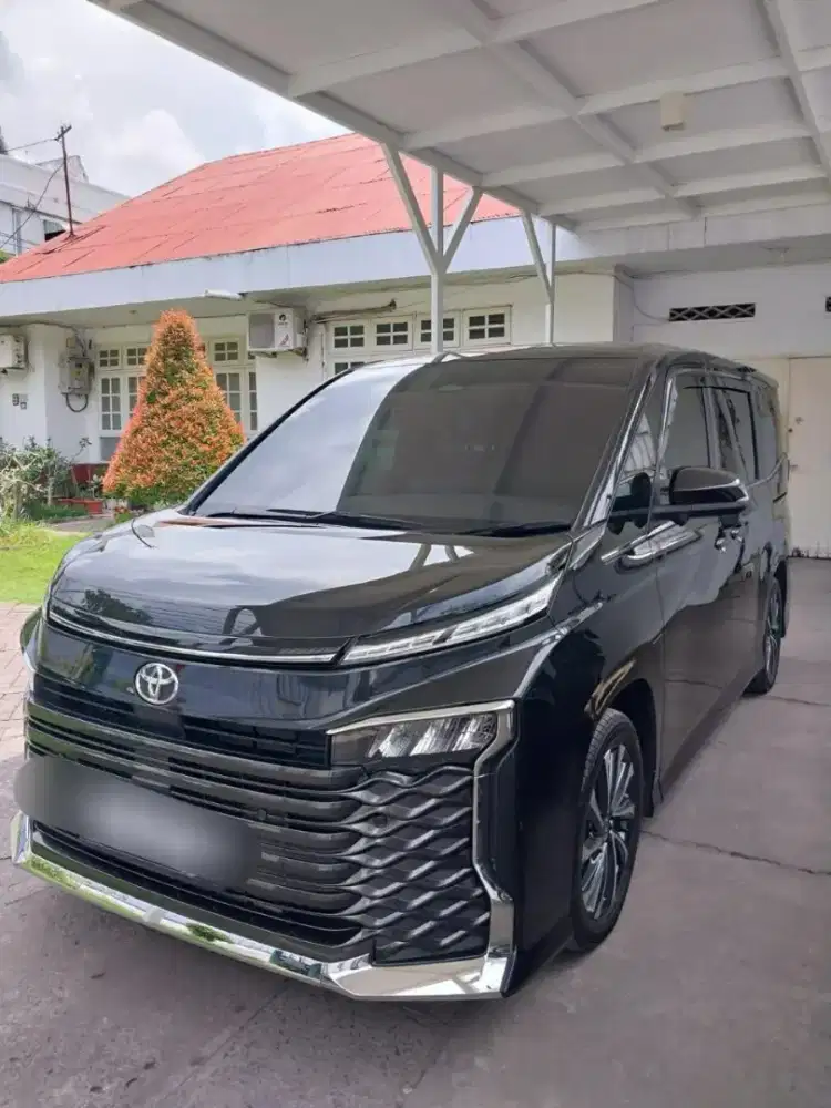 2023 Toyota New Voxy 2.0 CVT 14.000 km