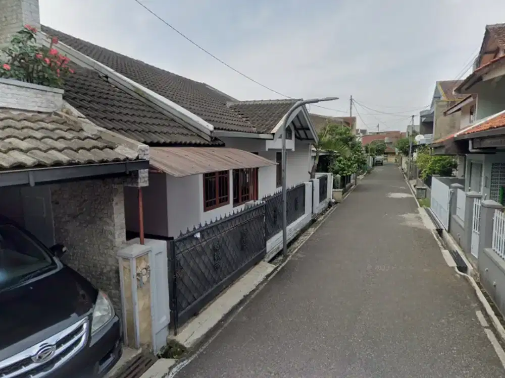 DIJUAL RUMAH SIAP HUNI DI KOMPLEK MARGAHAYU RAYA BANDUNG KOTA