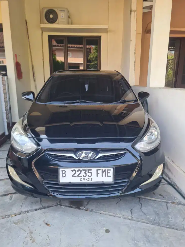 Hyundai Grand Avega 2011 AT Hitam Pajak & Plat Baru, Pemakaian Pribadi