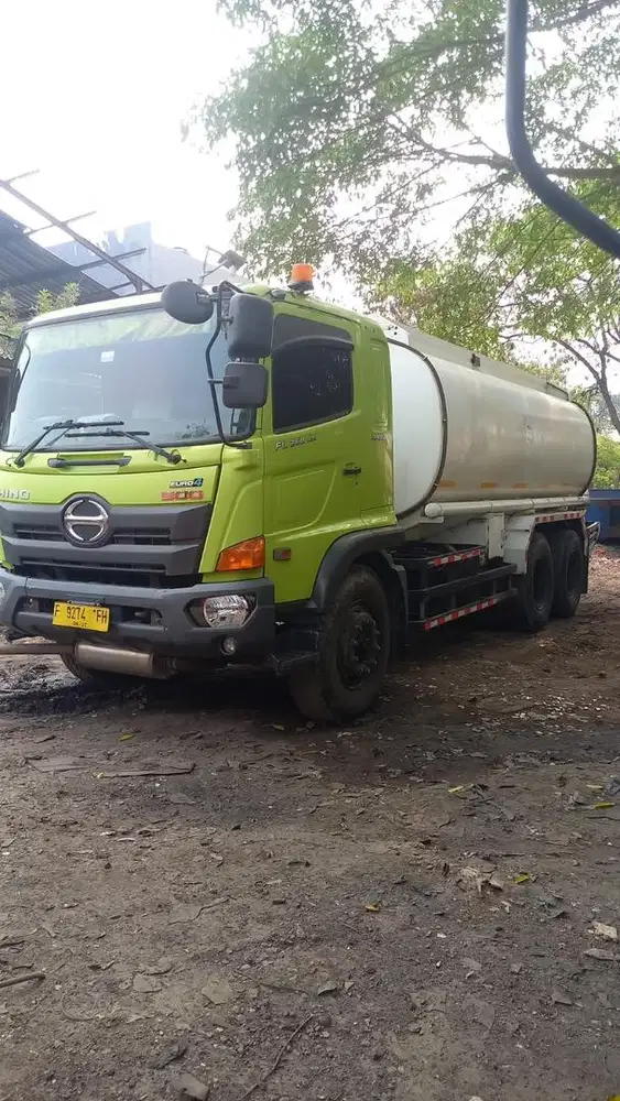 Hino FL 260 JN 2022 tangki istimewa