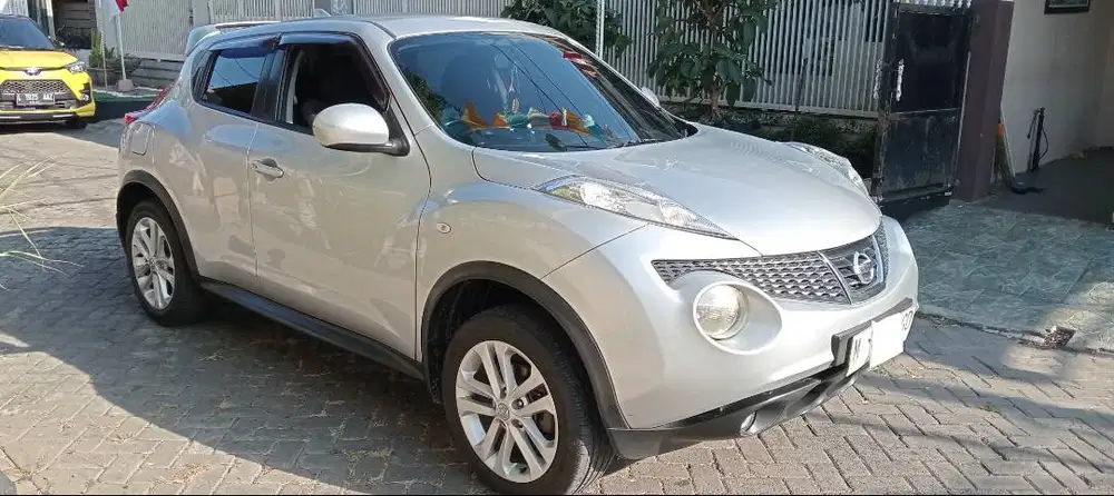 Jual cepat Juke 2012 Matic Silver