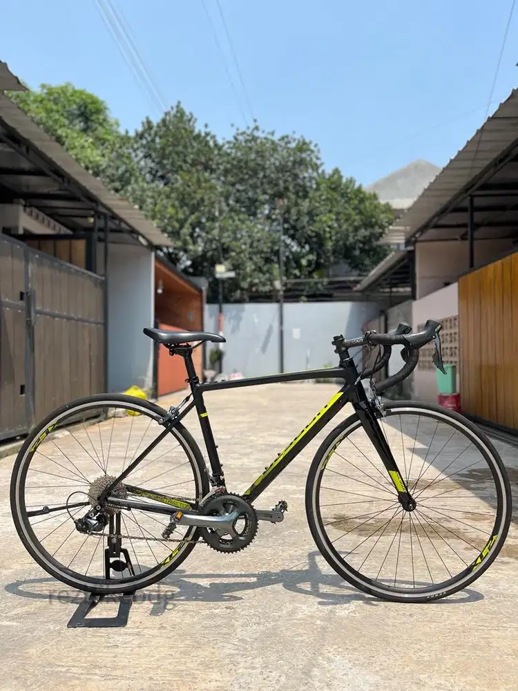 Polygon Strattos S4 size M Mulus Full Shimano Tiagra