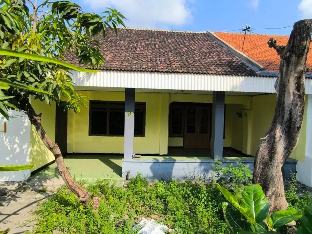 Disewakan Rumah di Perak Barat Krembangan, Strategis MURAH - Surabaya