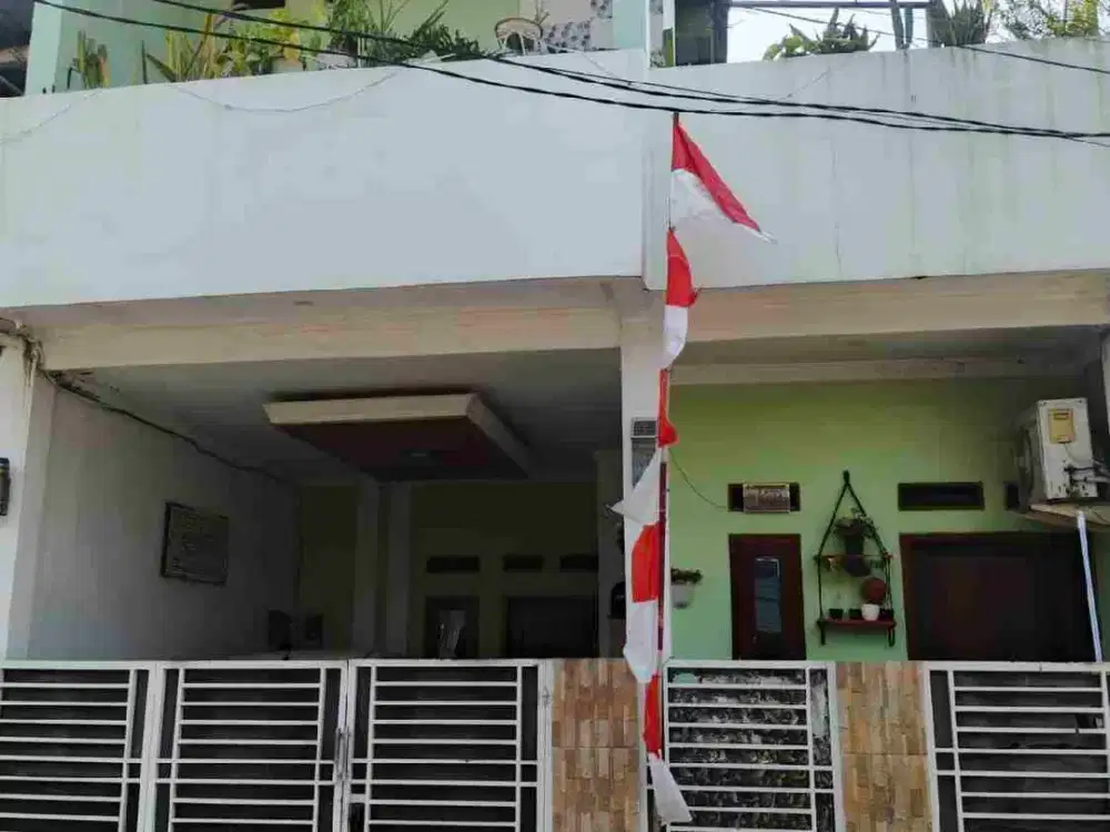 Rumah 2 Lantai Harga murah di Bawah Pasar siap huni bebas banjir di Lubang buaya Setu kabupaten Bekasi