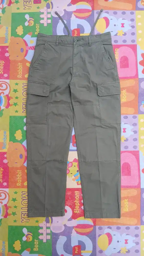 Celanan cargo uniqlo