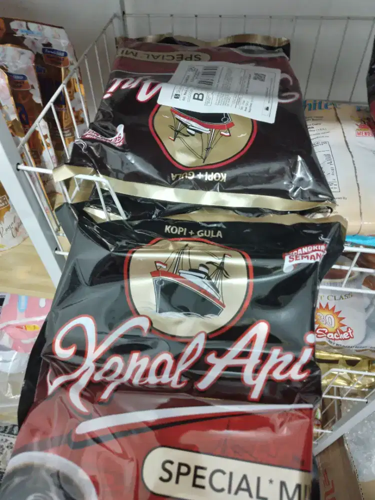 Kopi kapal api plus gula