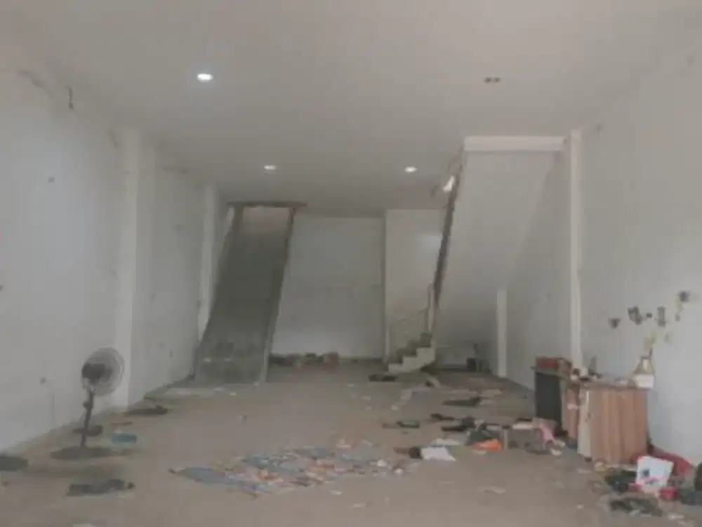 Dijual Ruko 4 Lantai di Jalan Pluit Karang Ayu Barat