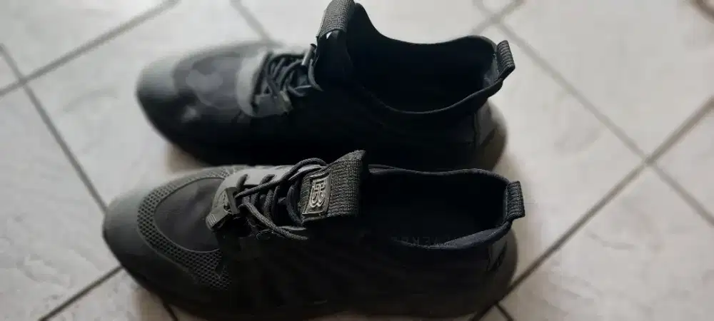 Sepatu Everbest