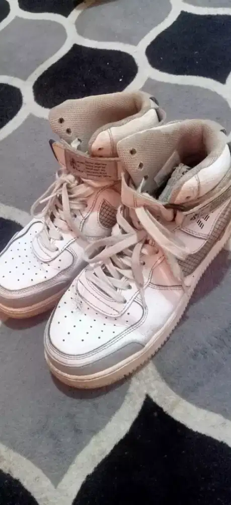 sepatu Nike air Force 1 original ukuran 42