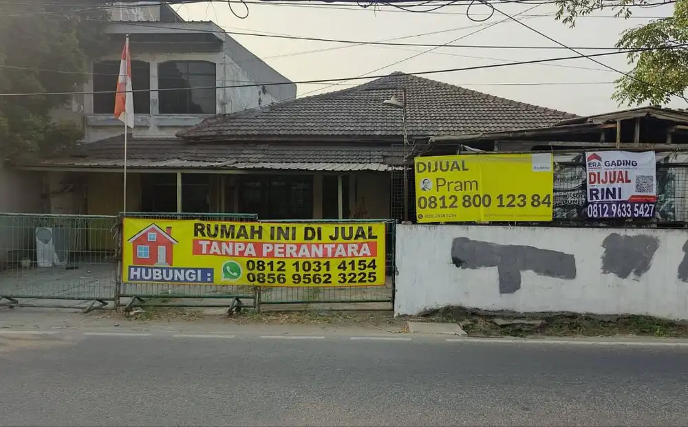 Di Jual Rumah dan Paviliun Pinggir Jalan Raya Pulogebang