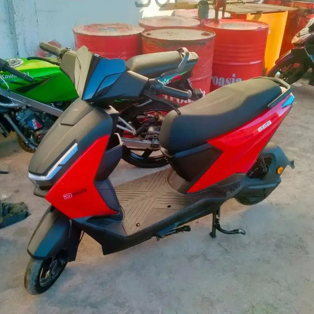 Uwinfly D66B Merah