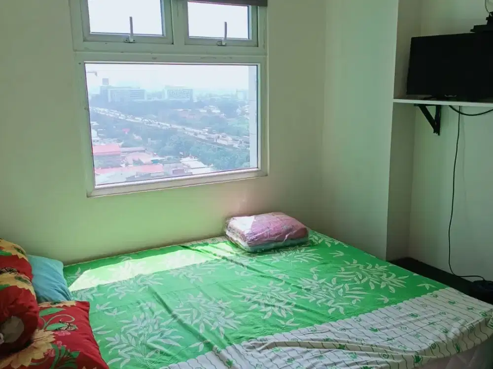 Apartemen the green pramuka city 2kamar furnish sewa bulanan