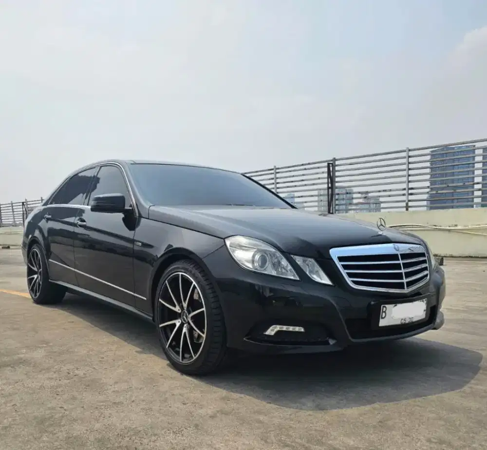 Mercedes Benz E300 Avantgarde 2010 W212