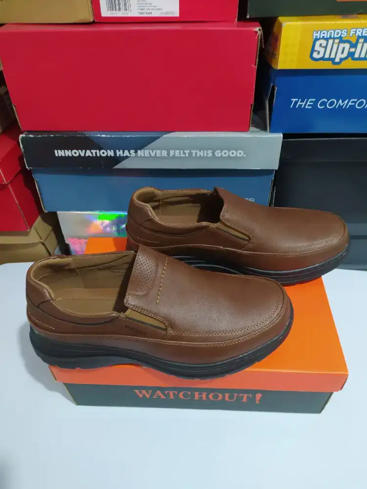 Sepatu Casual Pria Watchout! Original
