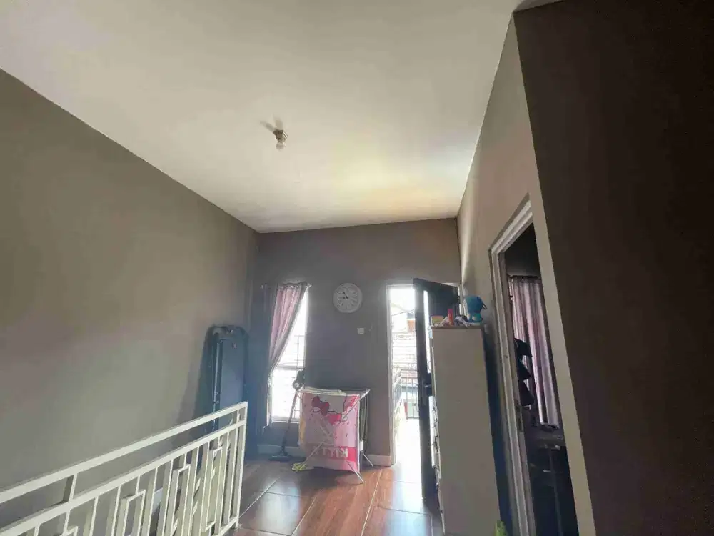 Rumah cantik strategis di cluster dekat Sudimara Ciputat
