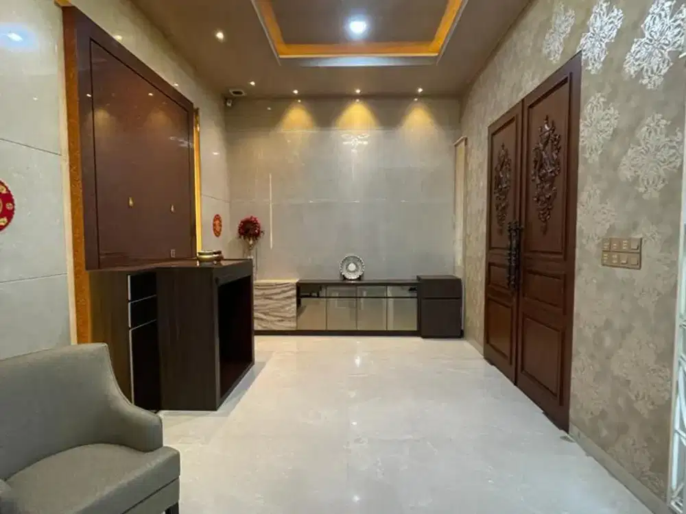 DIJUAL VILLA HOOK LUXURY DI KOMPLEK CEMARA ASRI
