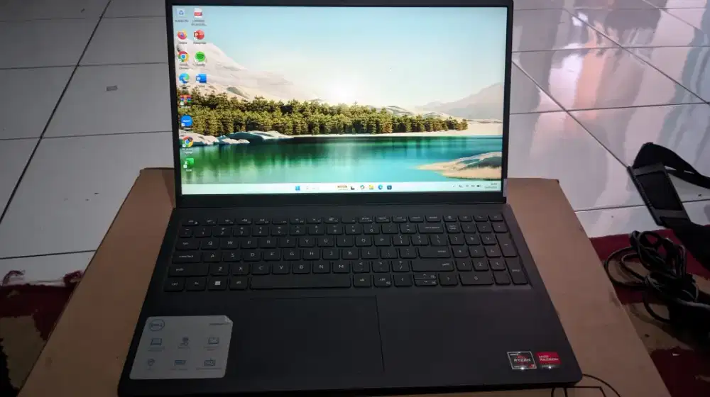 Dell Inspiron 15 3535 Ryzen 7 Touchscreen