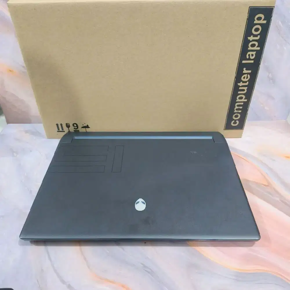 alienware m15 r6 core i7-11800h rtx3080