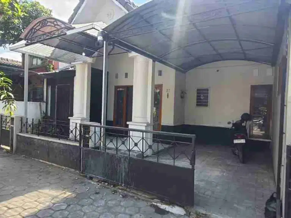 dijual rumah minimalis modern didekat hotel Alana dan kampus UGM , al-azhar