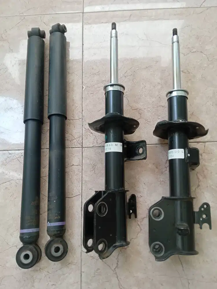 Shockbreaker toyota calya 1 set depan belakang