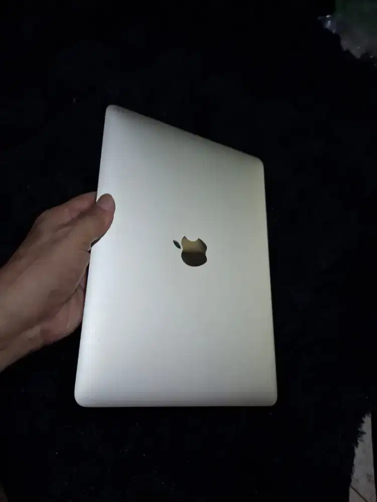 MacBook Air 2017 Gold like new