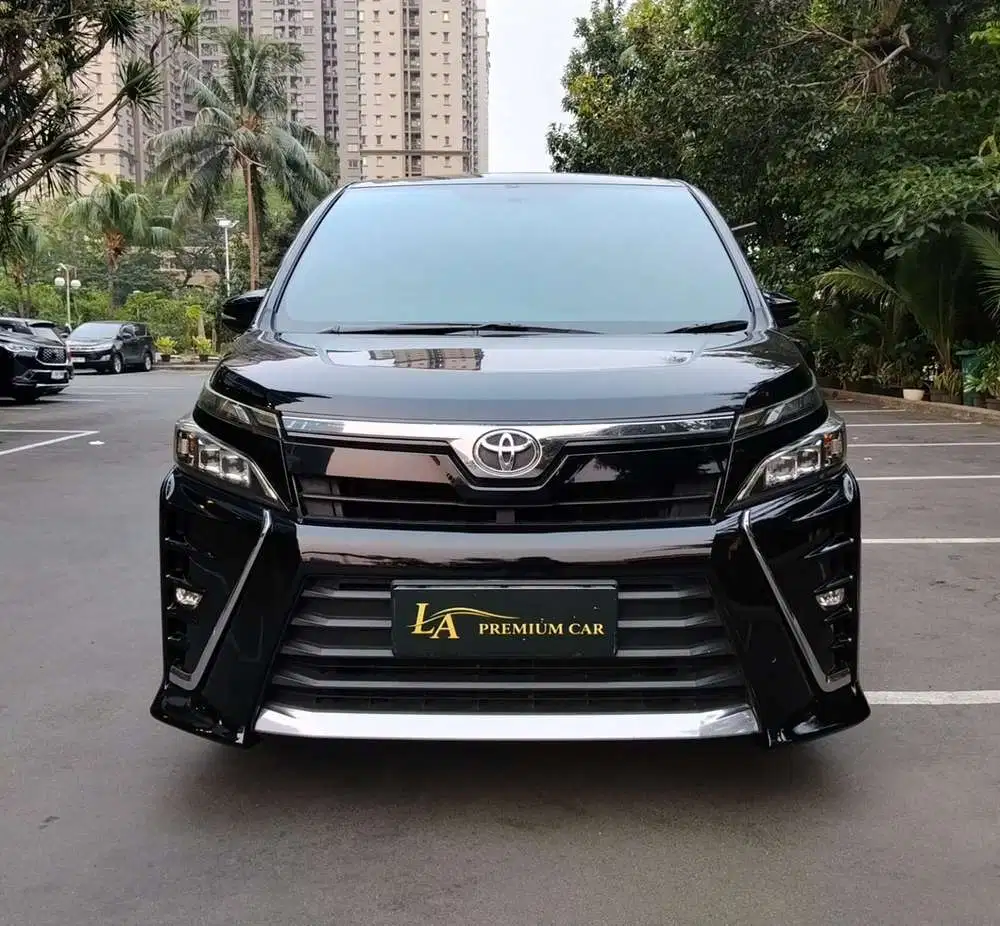 Toyota Voxy 2.0 A/T NIK 2018 TDP 5 JT