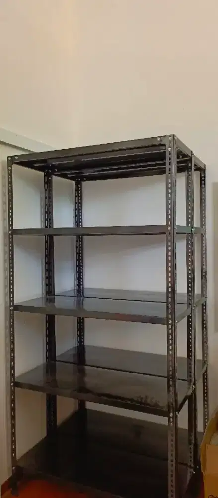RAK BESI SERBAGUNA