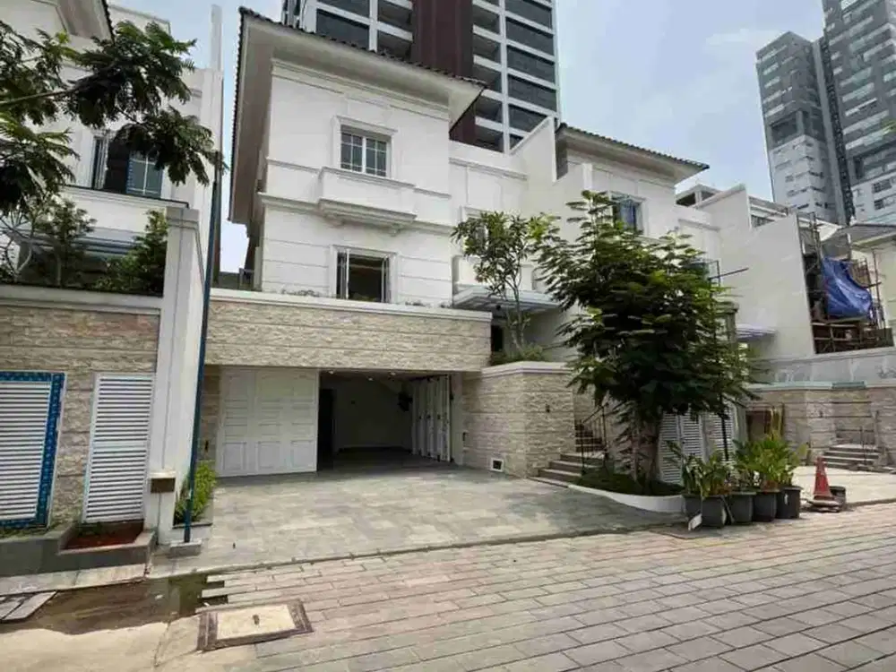 HANYA SISA 1 UNIT! PRIVATE CLUSTER EKSKLUSIF DI KEBAYORAN BARU — DEKAT PAKUBUWONO & SENAYAN

 Kebayoran Baru, Jakarta Selatan

Hunian private eksklusif dengan privasi tinggi di salah satu kawasan premium Jakarta Selatan. Khusus bulan ini, dapatkan diskon