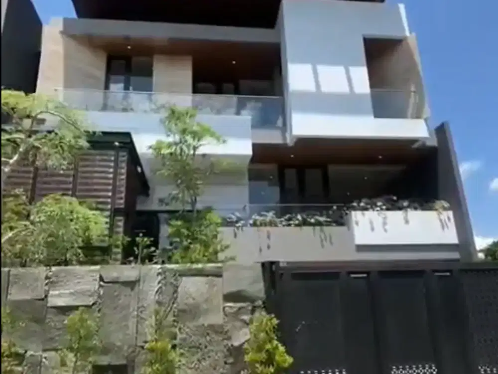 Dijual Rumah Baru Gress di Waterfront Citraland Surabaya Barat Luxury Tropical Modern Split Level