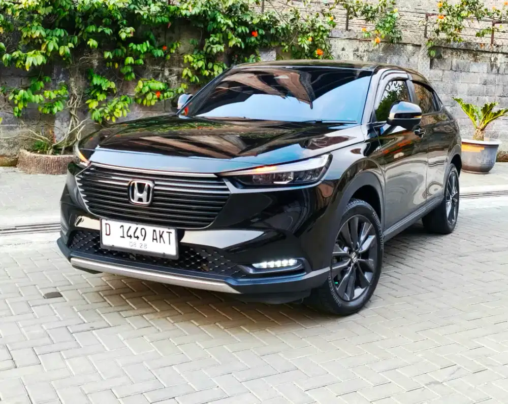 HRV NEW SE SENSING 1.5 AT 2023 LowKM 25rb RECORD HONDA BANDUNG