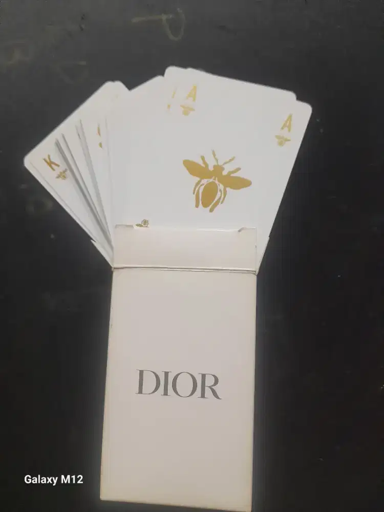 Dijual Dior Exclusive Card Game original, kondisi baru.